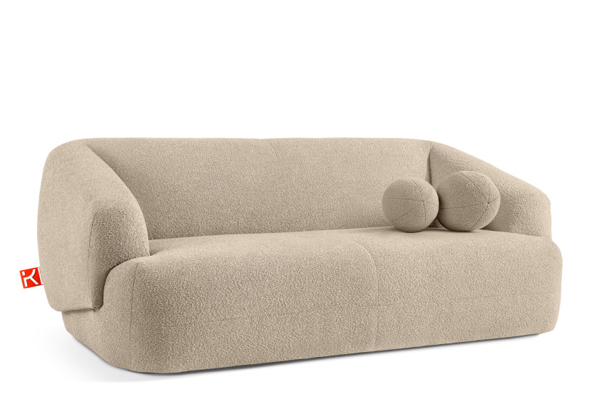 KONSIMO VIRA Sofa 2,5 z podłokietnikami w stylu japandi z ozdobną poduszką 796513